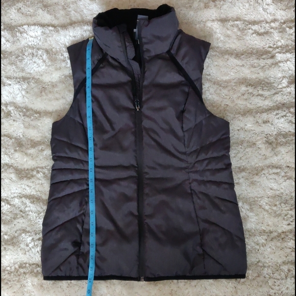 EUC Charcoal grey vest with black detailing - Picture 4 of 5